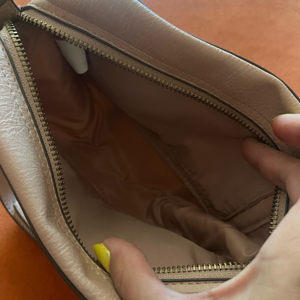 ✨Crossbody Bag✨ - Picture 2 of 2